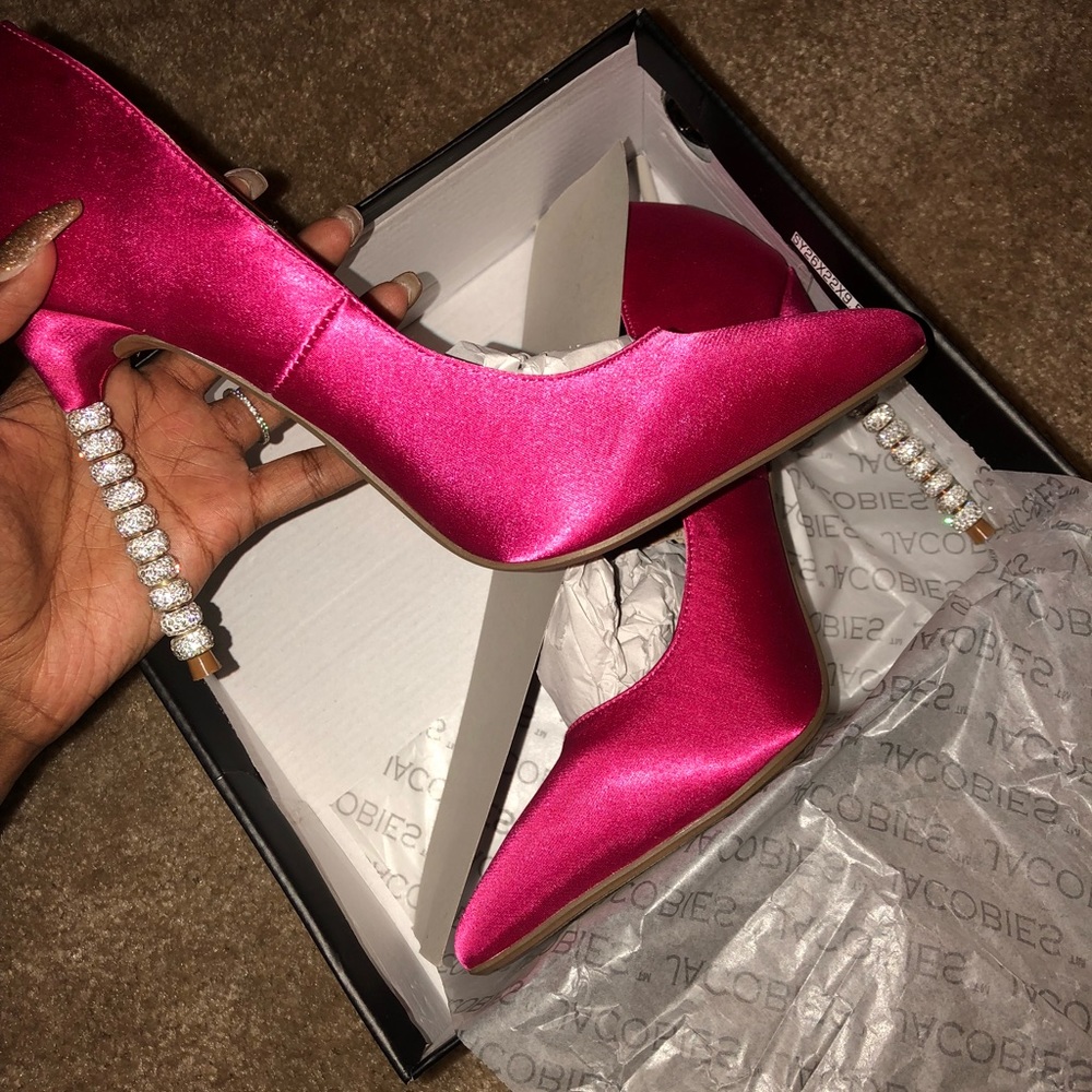 Fashion Nova Hot pink satin heels